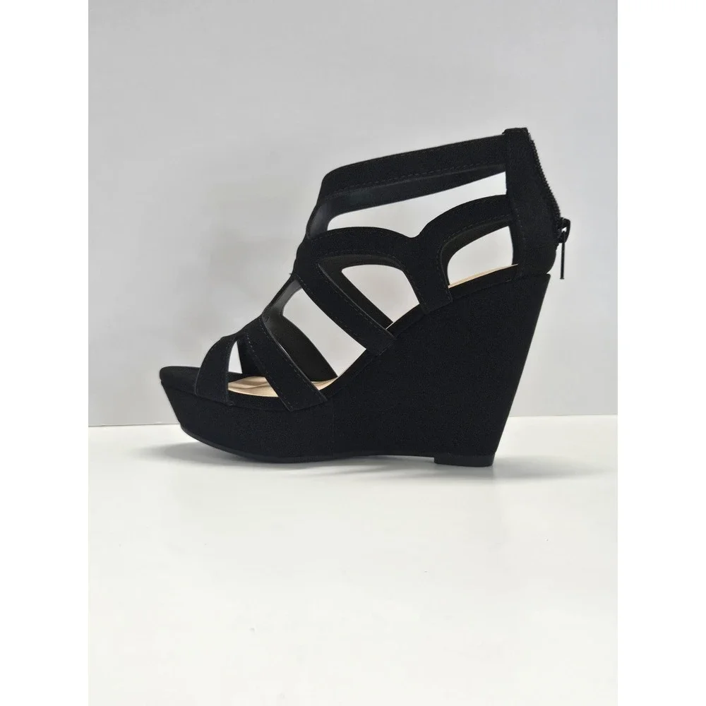 Marco Republic, Woman's‎ Size 8 Black Nubuck, 